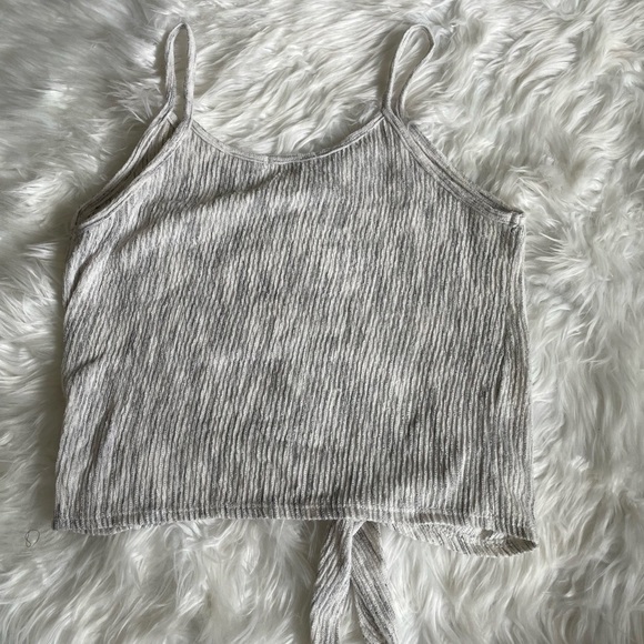 Caution to the Wind | Women’s Medium Heather Gray Cropped Ribbed Tank with Tie - Picture 3 of 8